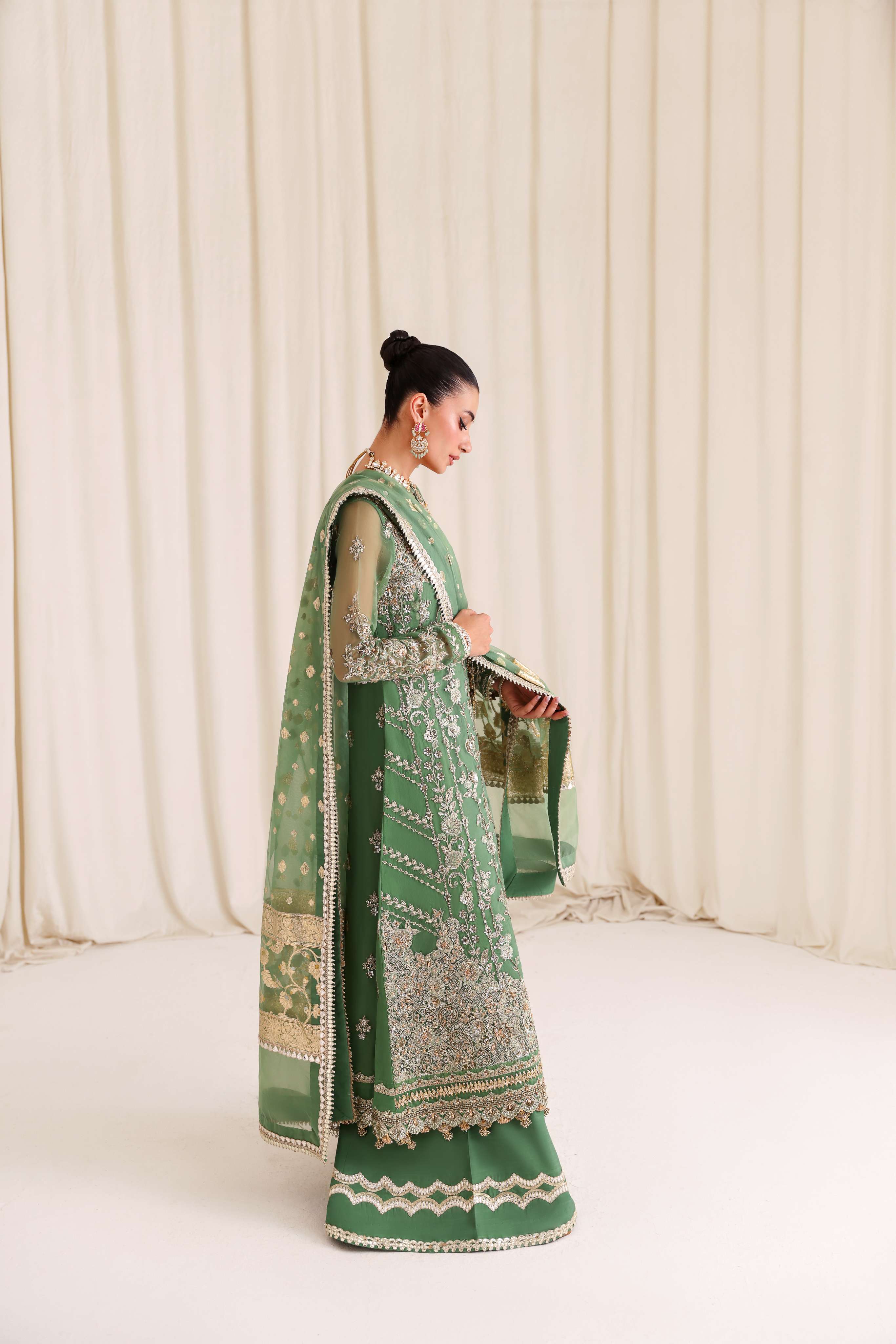 Emerald (Dark Green)